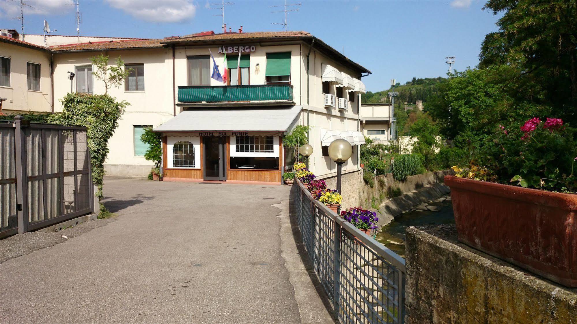 Hotel Sul Ponte Флоренція Екстер'єр фото